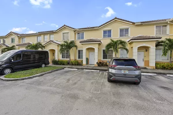 Hialeah, FL 33015,6970 NW 177th ST M103