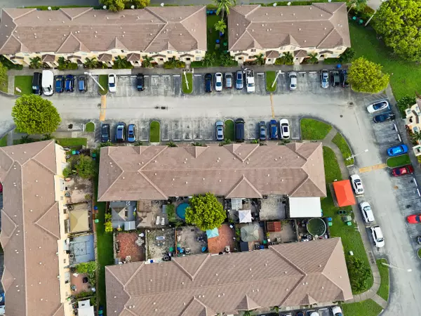 Hialeah, FL 33015,6970 NW 177th ST M103