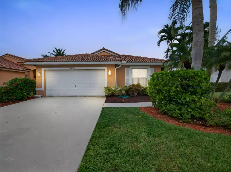 6219 Grand Cypress CIR, Lake Worth, FL 33463