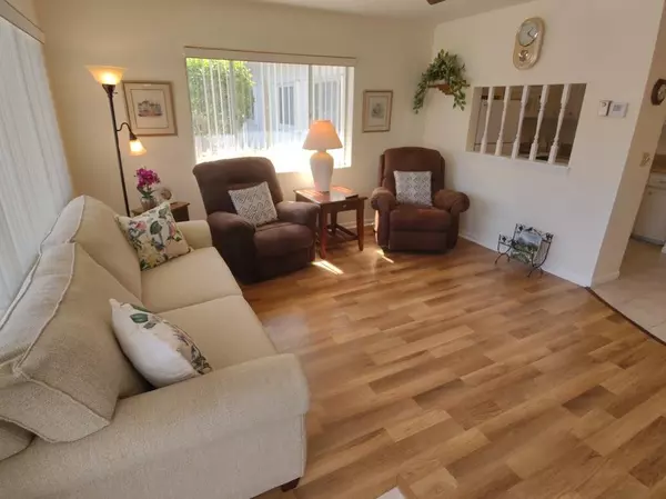 Lake Worth Beach, FL 33461,3240 Lake Osborne DR 107