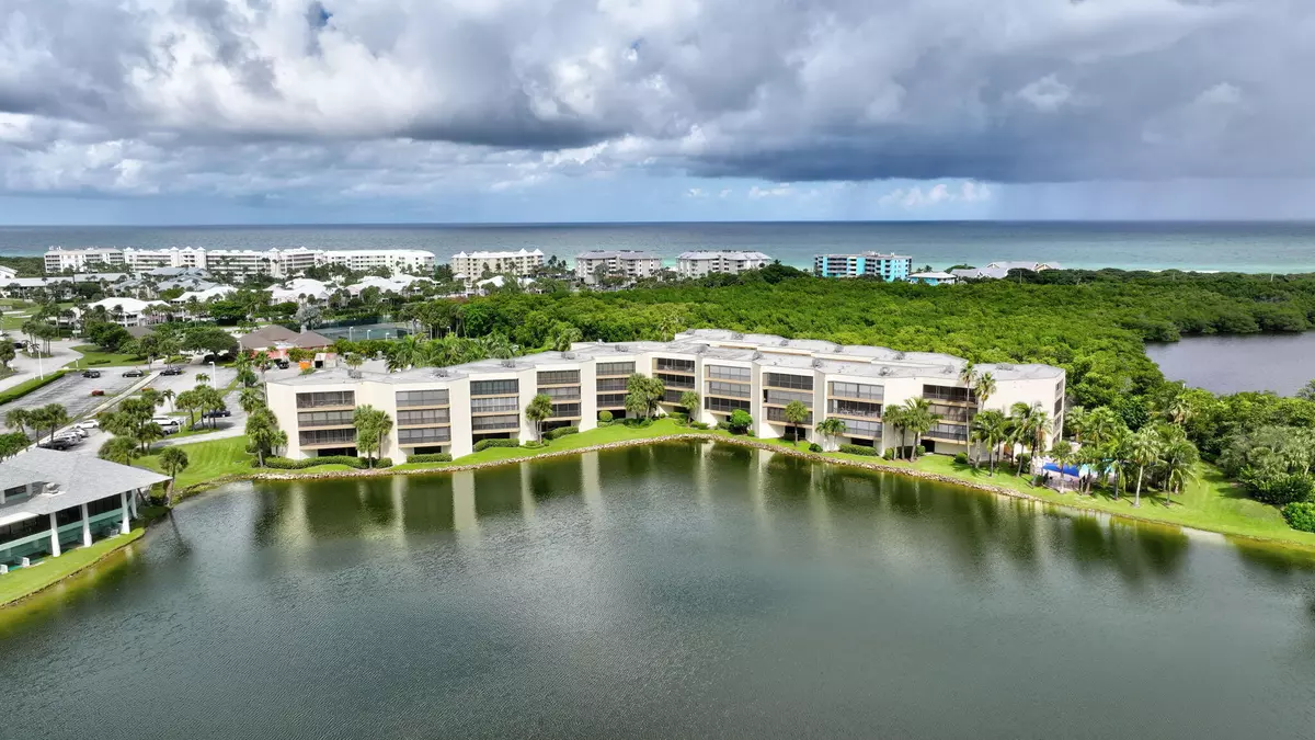 Stuart, FL 34996,221 NE Plantation RD 213