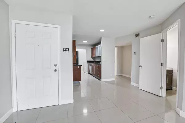 Sunrise, FL 33351,8789 NW 39 ST 8789