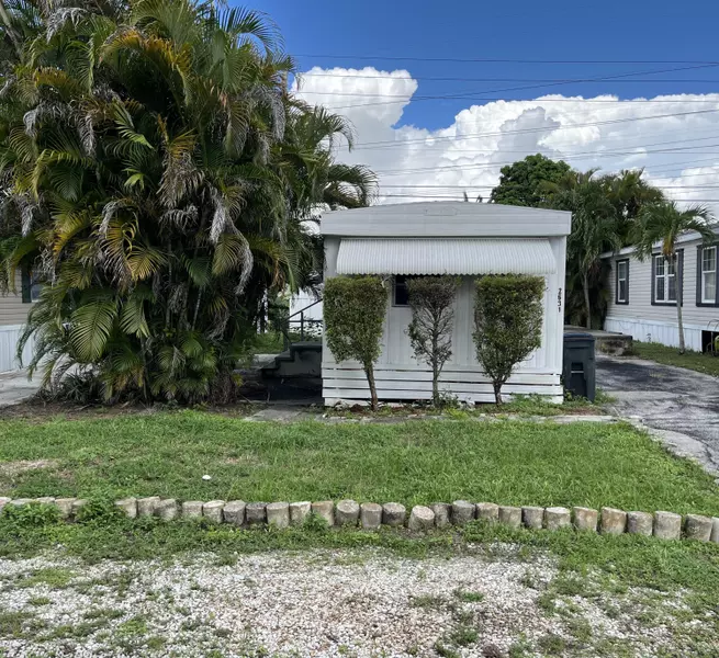 2631 SW 54th ST, Dania, FL 33312