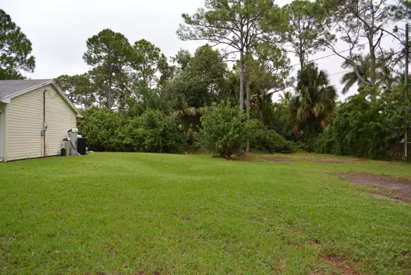 West Palm Beach, FL 33412,15667 N 93rd ST