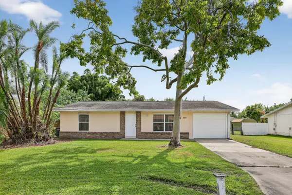 749 SW Broadview ST, Port Saint Lucie, FL 34983