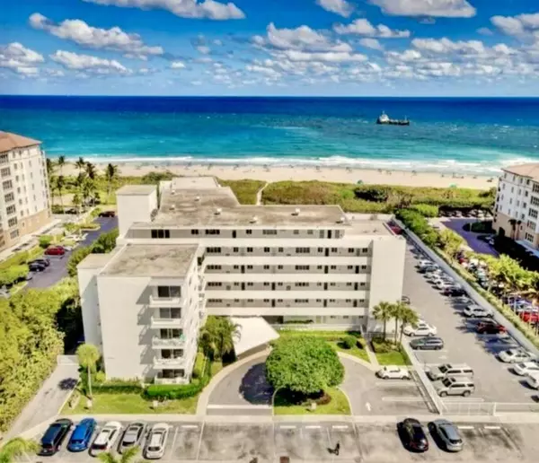 Palm Beach Shores, FL 33404,33 Ocean AVE 301