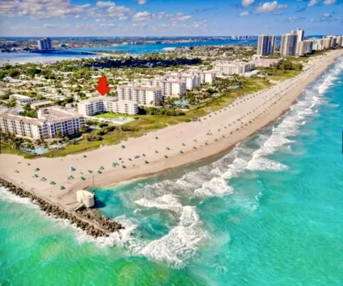 Palm Beach Shores, FL 33404,33 Ocean AVE 301