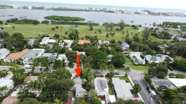 809 N Lakeside DR, Lake Worth Beach, FL 33460