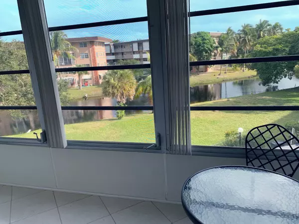 Lauderdale Lakes, FL 33313,2800 NW 47th TER 304b