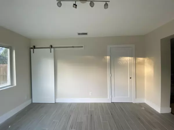 Boca Raton, FL 33432,124 NW 9th ST