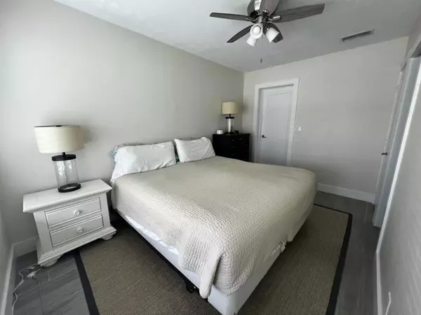 Boca Raton, FL 33432,124 NW 9th ST