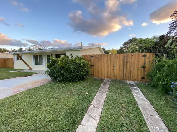 Boca Raton, FL 33432,124 NW 9th ST