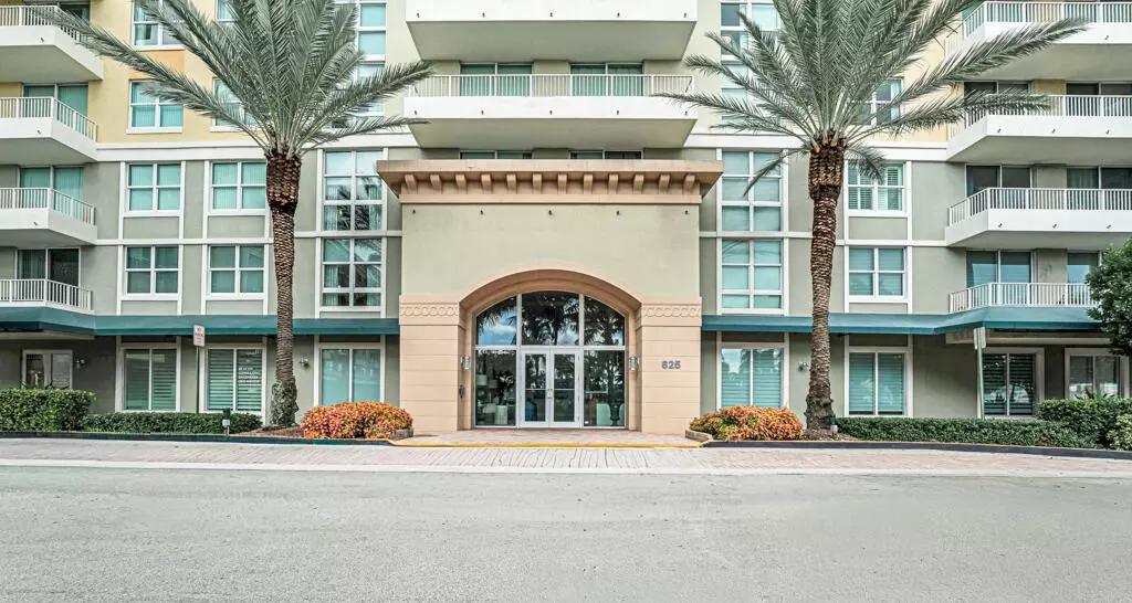 Boynton Beach, FL 33435,625 Casa Loma BLVD 707