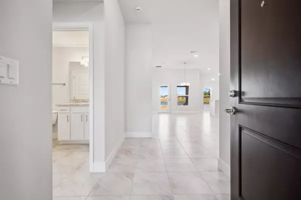 Fort Pierce, FL 34951,5149 Modeno ST
