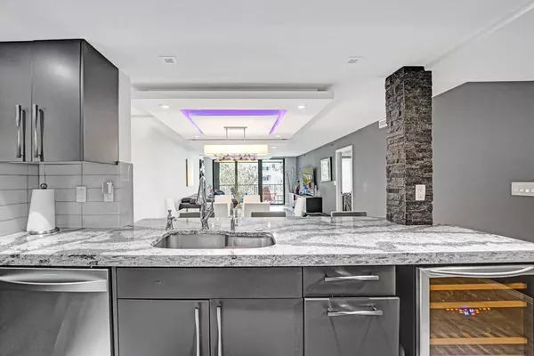 Hillsboro Beach, FL 33062,1167 Hillsboro Mile 206