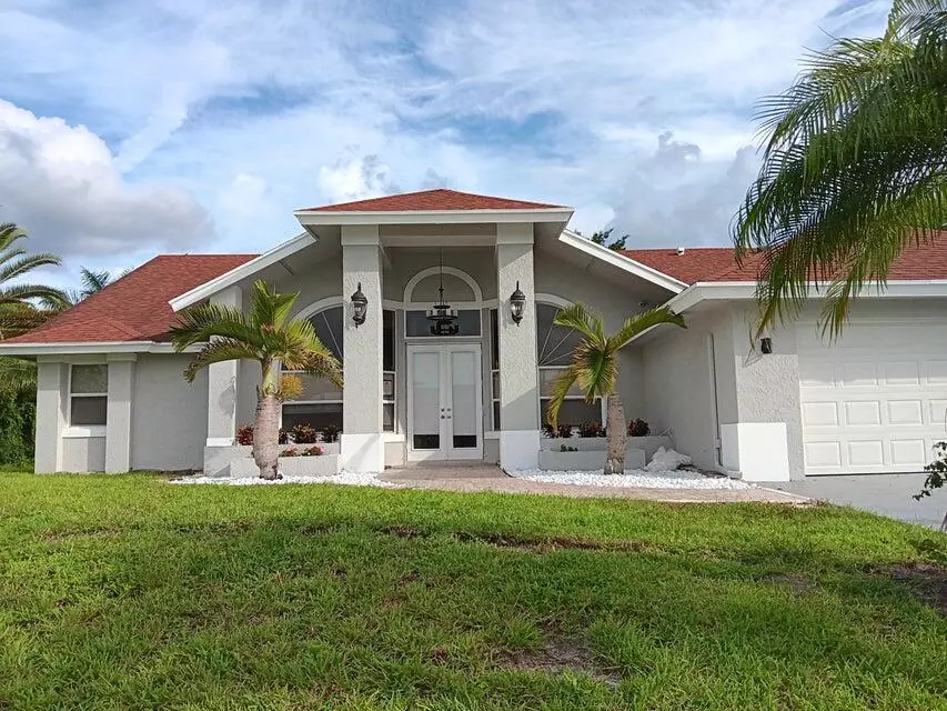 Port Saint Lucie, FL 34984,202 SW Parish TER