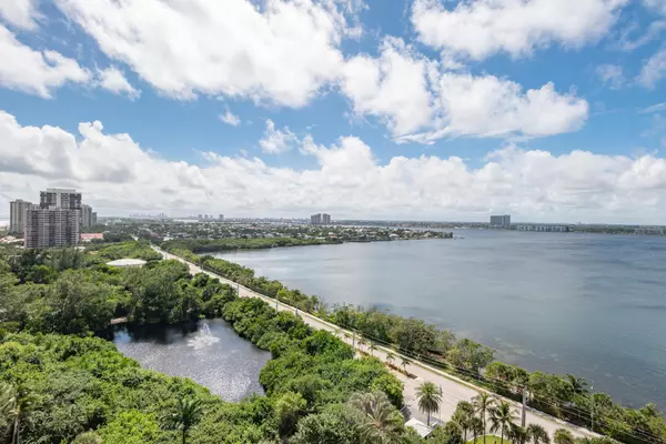 Singer Island, FL 33404,5080 N Ocean DR 14d