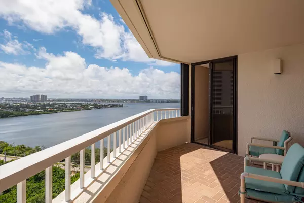 Singer Island, FL 33404,5080 N Ocean DR 14d