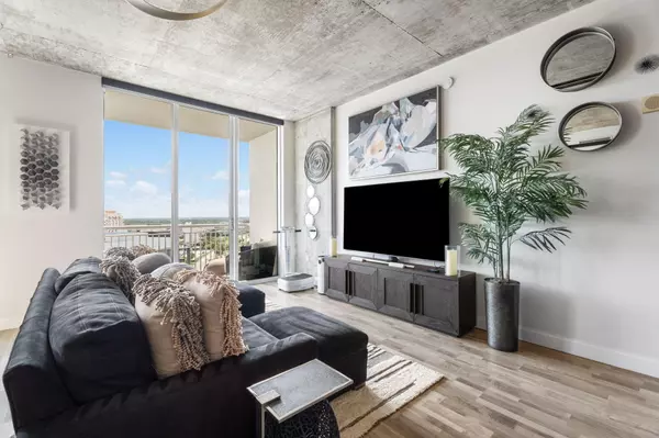 West Palm Beach, FL 33401,300 S Australian AVE 1515