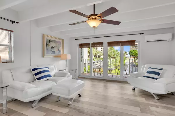 South Palm Beach, FL 33480,4001 S South Ocean BLVD 200