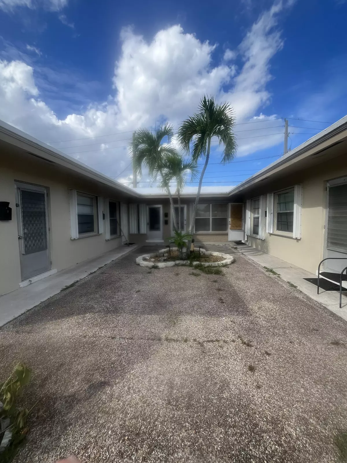 Deerfield Beach, FL 33441,1017 SE 3rd ST 5