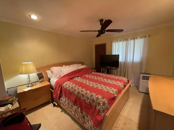 Fort Lauderdale, FL 33315,830 SW 14th ST