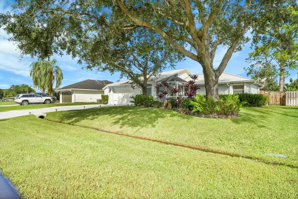 Port Saint Lucie, FL 34983,265 SE Todd AVE