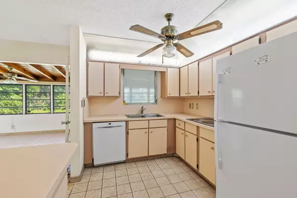 West Palm Beach, FL 33405,7816 Martin AVE