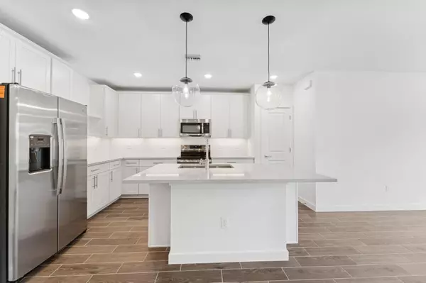 Fort Pierce, FL 34945,327 Seascape DR 20