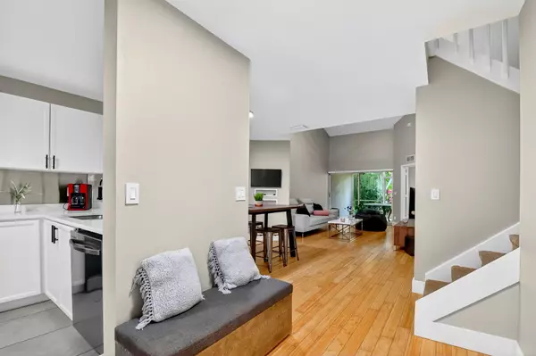 Greenacres, FL 33415,203 Maplewood DR