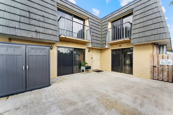 West Palm Beach, FL 33407,2410 24th WAY