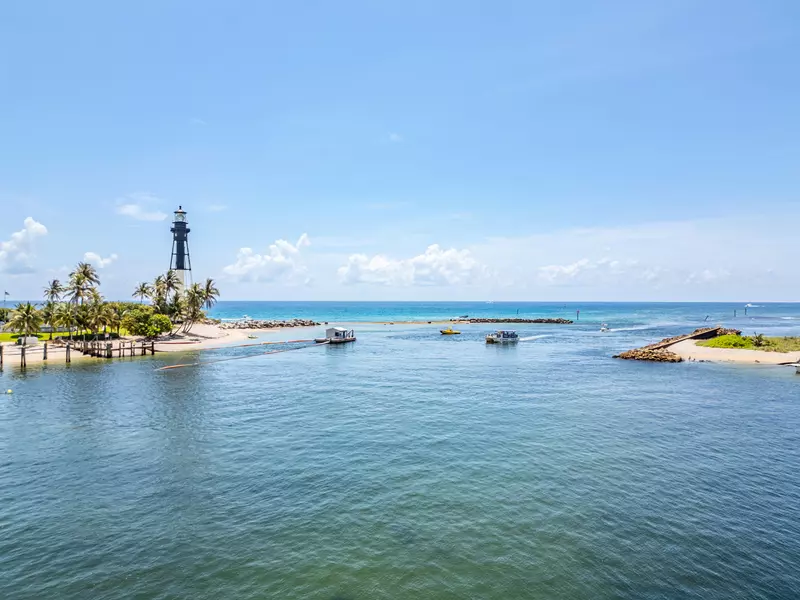 2508 Bay DR 102, Pompano Beach, FL 33062