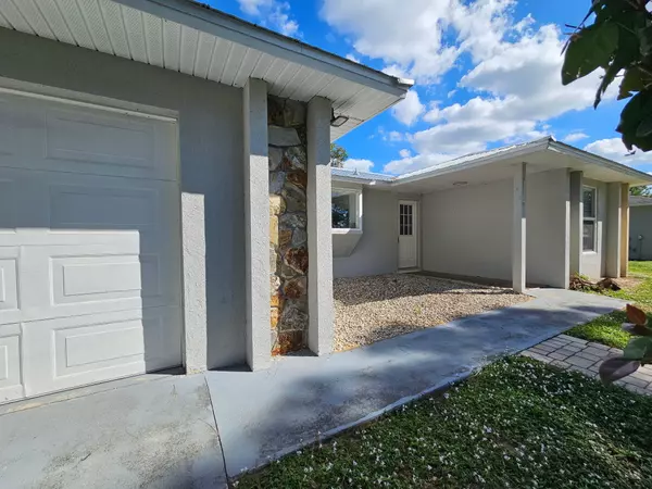 Vero Beach, FL 32967,8236 97th AVE