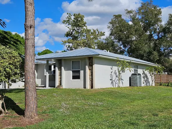 Vero Beach, FL 32967,8236 97th AVE