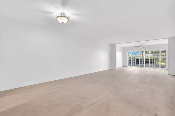 Atlantis, FL 33462,145 Atlantis BLVD 104