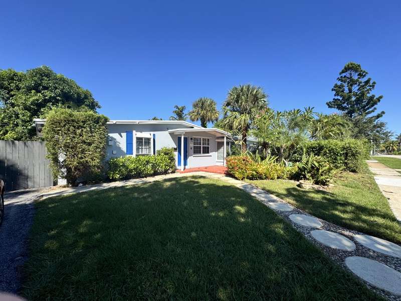 919 Laurel DR, Lake Park, FL 33403