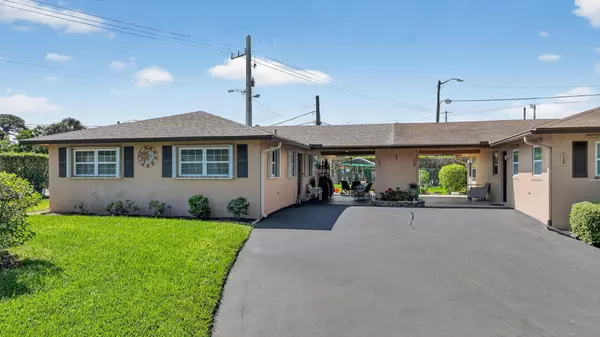 737 Whippoorwill LN, Delray Beach, FL 33445