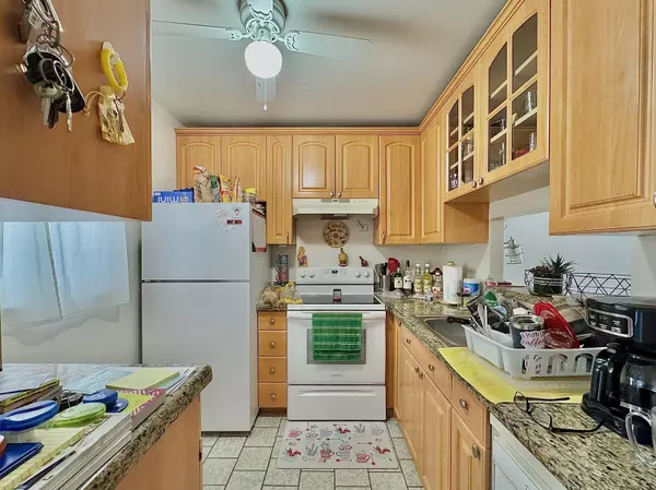 Lauderdale Lakes, FL 33313,5181 W Oakland Park BLVD 212