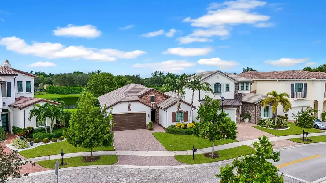 8259 Grand Prix LN, Boynton Beach, FL 33472