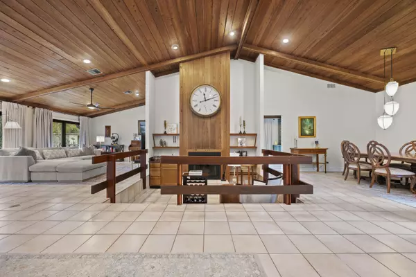 Palm Beach Gardens, FL 33418,9034 Gardens Glen CIR