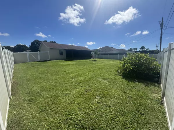 Port Saint Lucie, FL 34953,1752 SW Bonanza ST