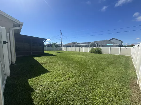 Port Saint Lucie, FL 34953,1752 SW Bonanza ST