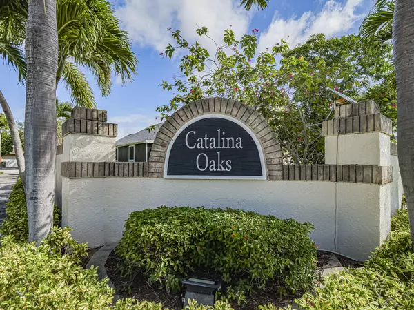 Vero Beach, FL 32960,441 10th PL