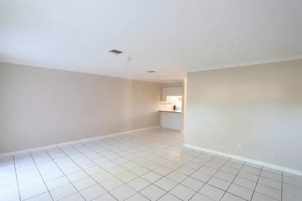 Greenacres, FL 33463,101 Shoreview DR