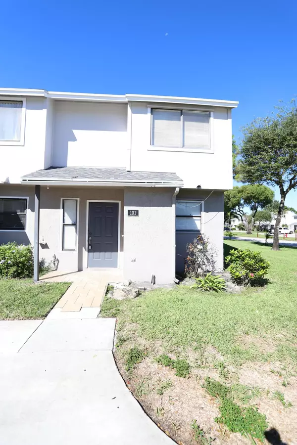 Greenacres, FL 33463,101 Shoreview DR