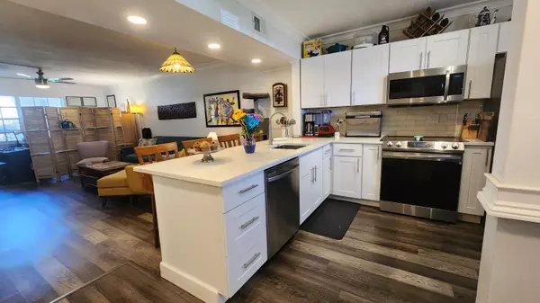 Delray Beach, FL 33445,1700 Dover RD 111-A