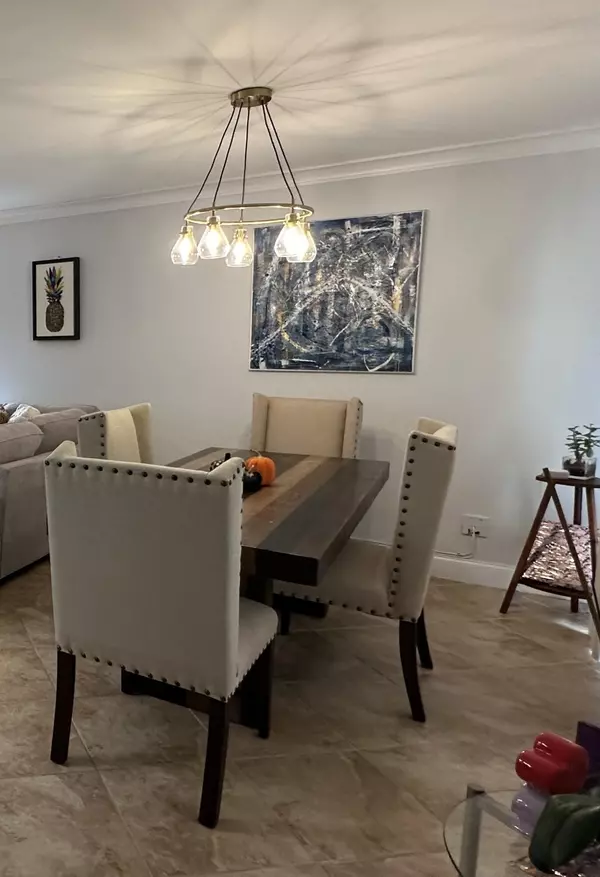 Jupiter, FL 33477,226 Seabreeze CIR