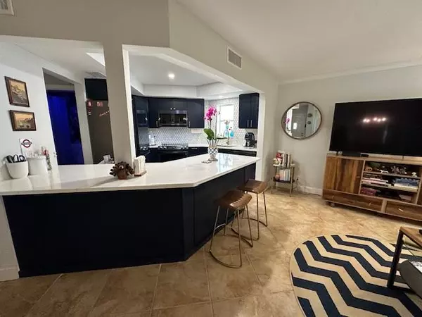 Jupiter, FL 33477,226 Seabreeze CIR