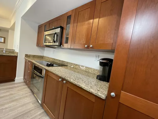 Stuart, FL 34994,415 NW Flagler AVE 402