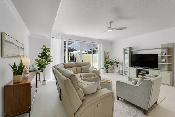 Palm Beach Gardens, FL 33410,454 Capistrano DR